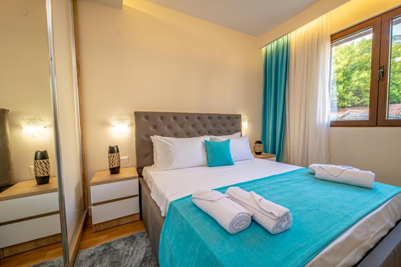 Mar Azul Apartments Petrovac Bagian luar foto