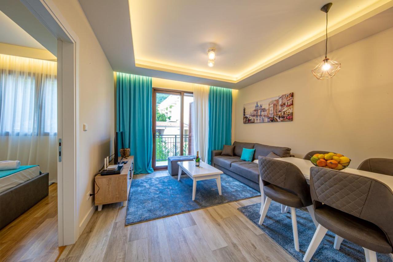 Mar Azul Apartments Petrovac Bagian luar foto