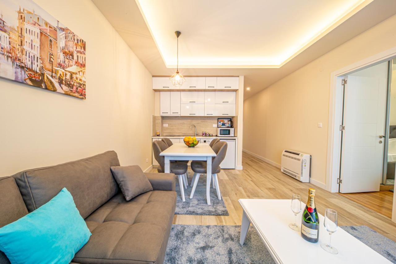 Mar Azul Apartments Petrovac Bagian luar foto