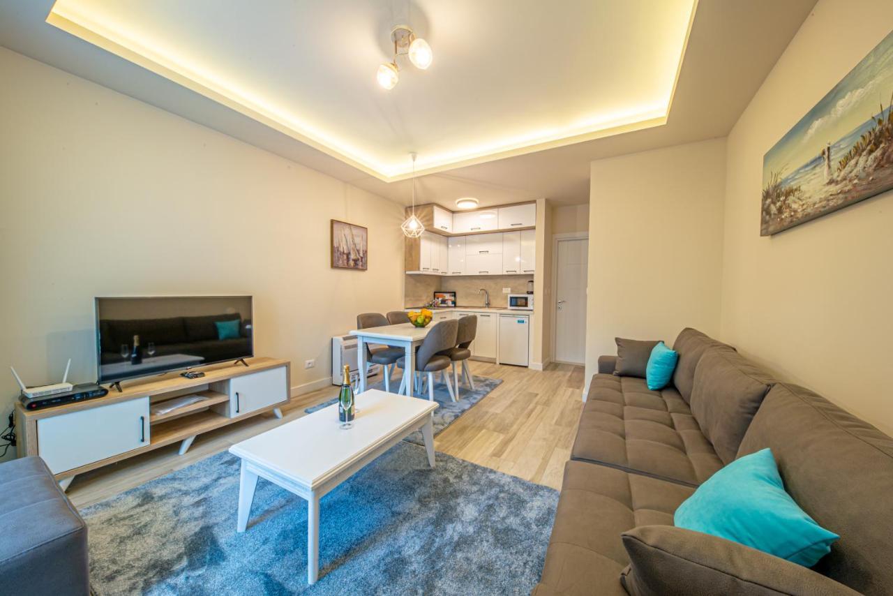 Mar Azul Apartments Petrovac Bagian luar foto