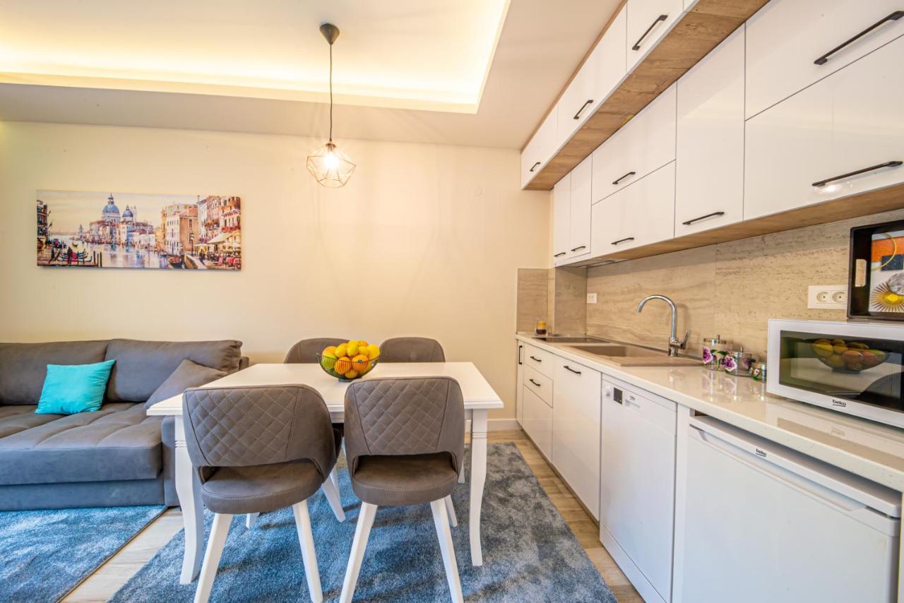 Mar Azul Apartments Petrovac Bagian luar foto