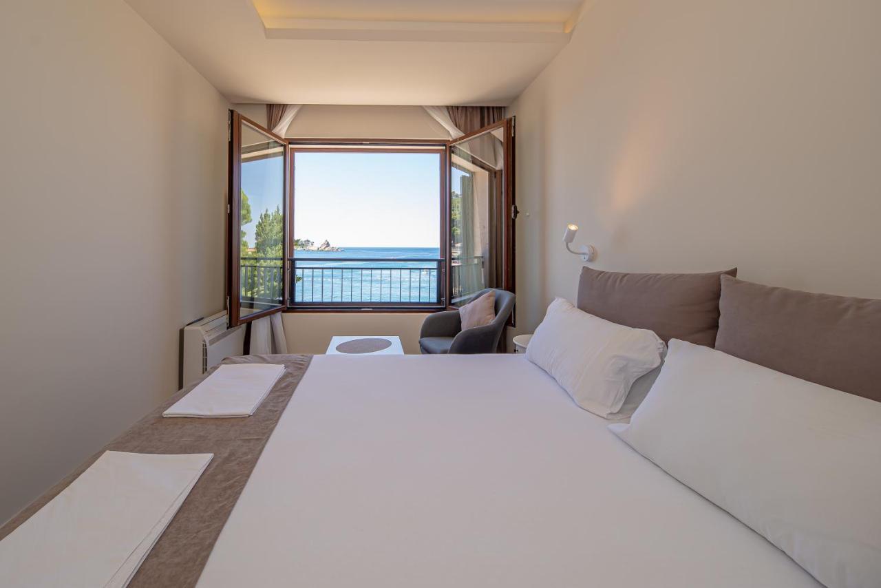 Mar Azul Apartments Petrovac Bagian luar foto