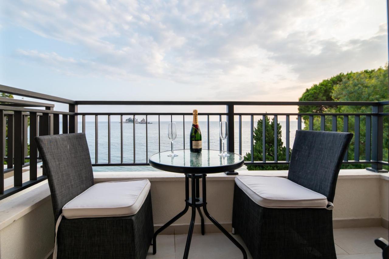 Mar Azul Apartments Petrovac Bagian luar foto