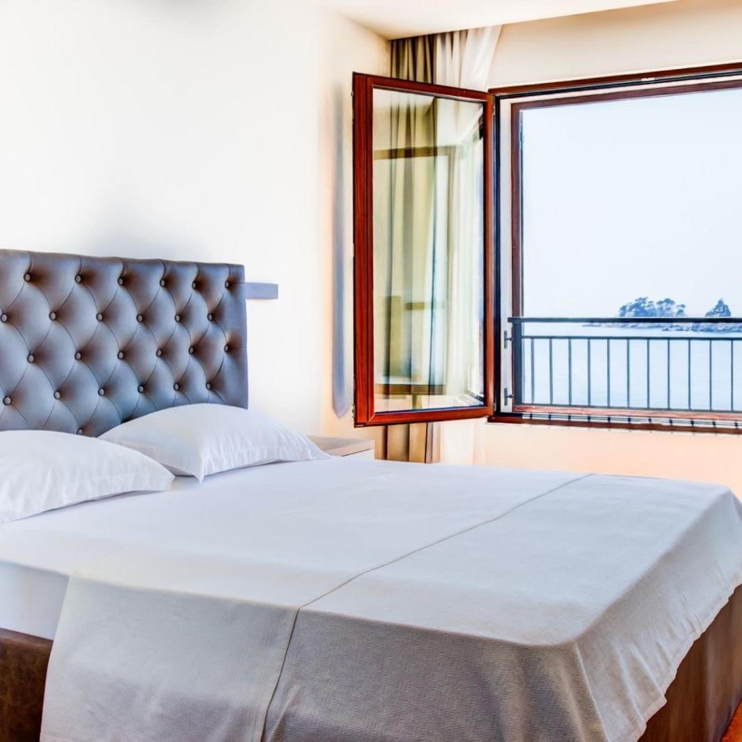 Mar Azul Apartments Petrovac Bagian luar foto